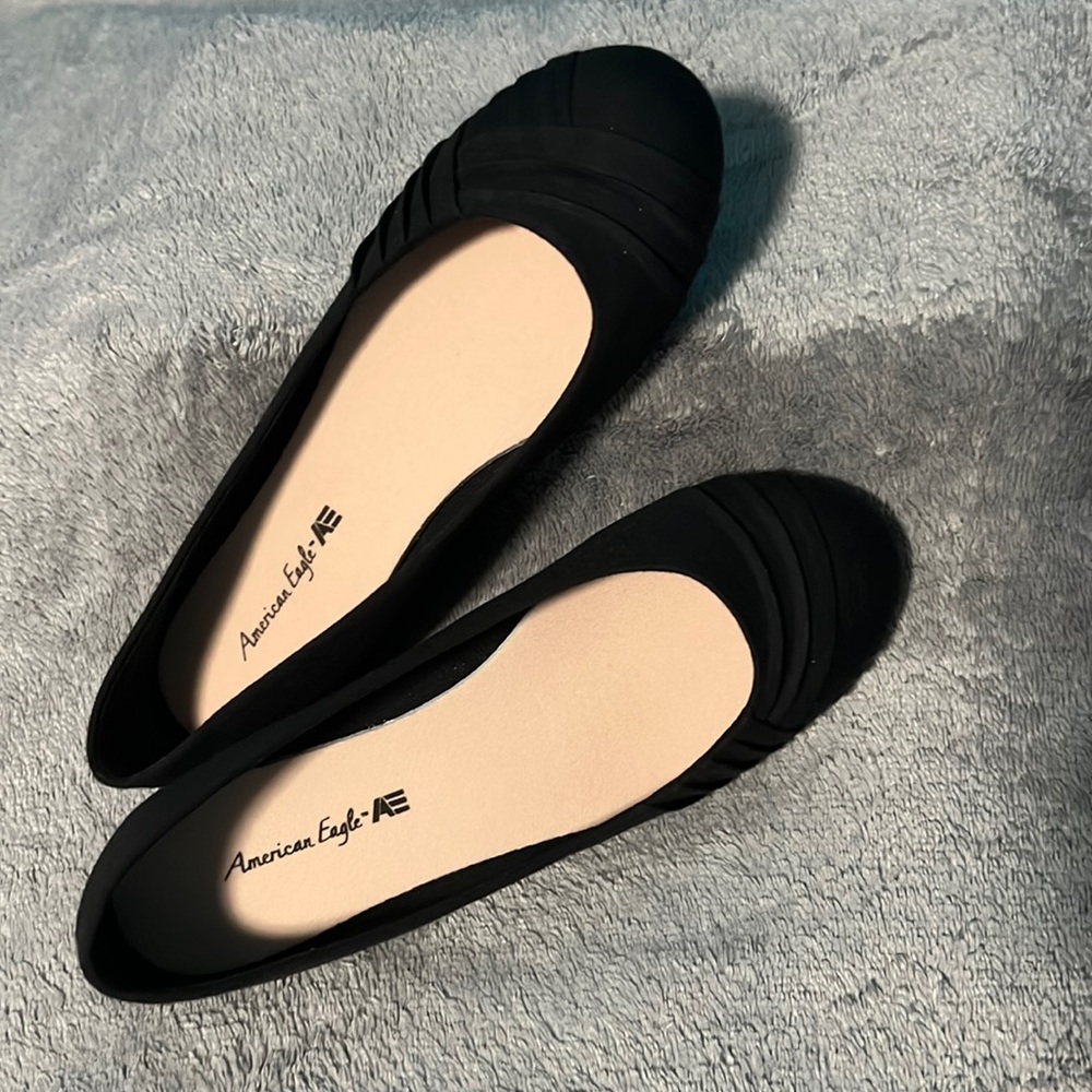 American Eagle Black dress shoes.